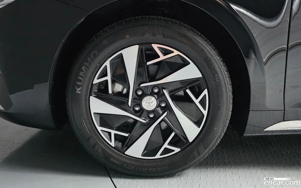 Hyundai Grandeur IG Hybrid 2022 — thumbnail 2