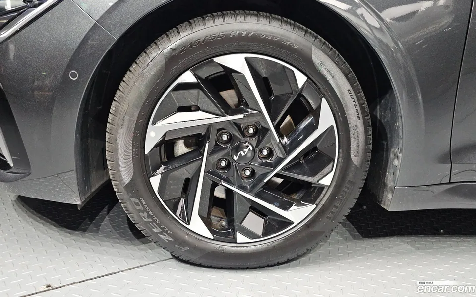 Kia K5 Hybrid 2024 — thumbnail 5