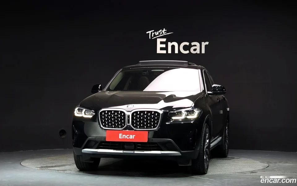 BMW X4 xDrive20i xLine 2025 — thumbnail 3