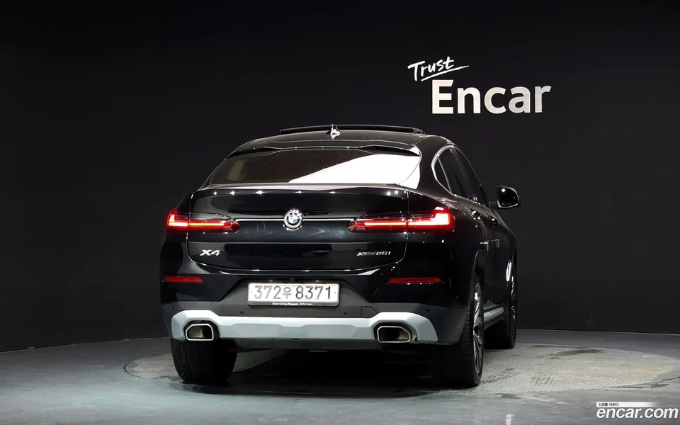 BMW X4 xDrive20i xLine 2025 — thumbnail 4