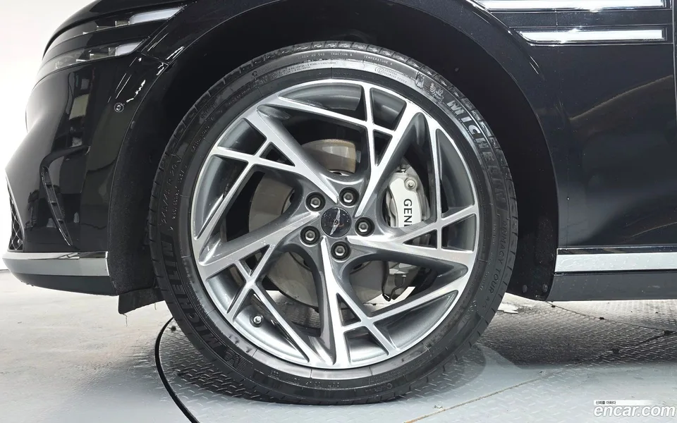 Genesis G90 3.5 AWD 2023 — thumbnail 2