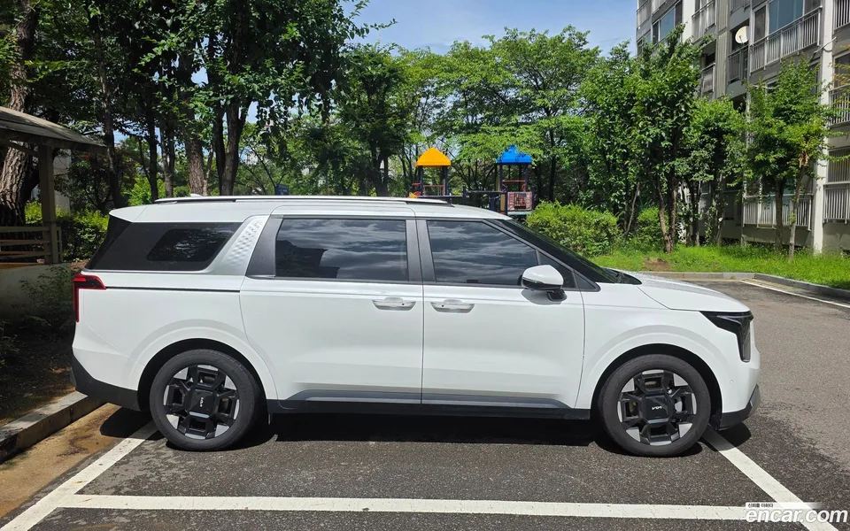 Kia Carnival HEV 9 2026 — thumbnail 3