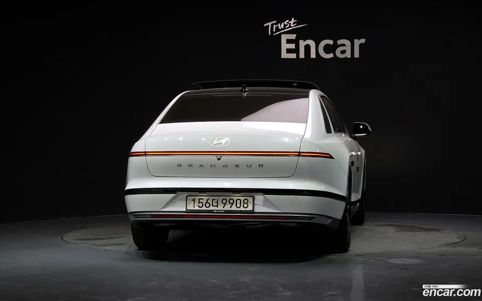 Hyundai Grandeur 3.5 LPG 2WD 2023 — thumbnail 4