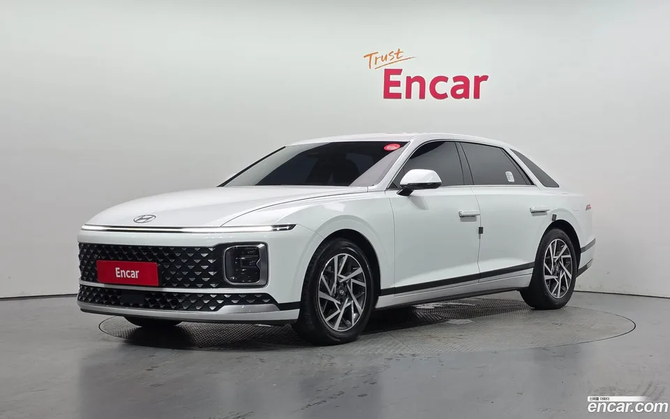 Hyundai Grandeur 3.5 LPG 2WD 2023 — photo 1, buy with delivery to Moscow