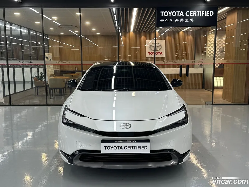 Toyota Prius 2.0 XLE 2025 — thumbnail 3