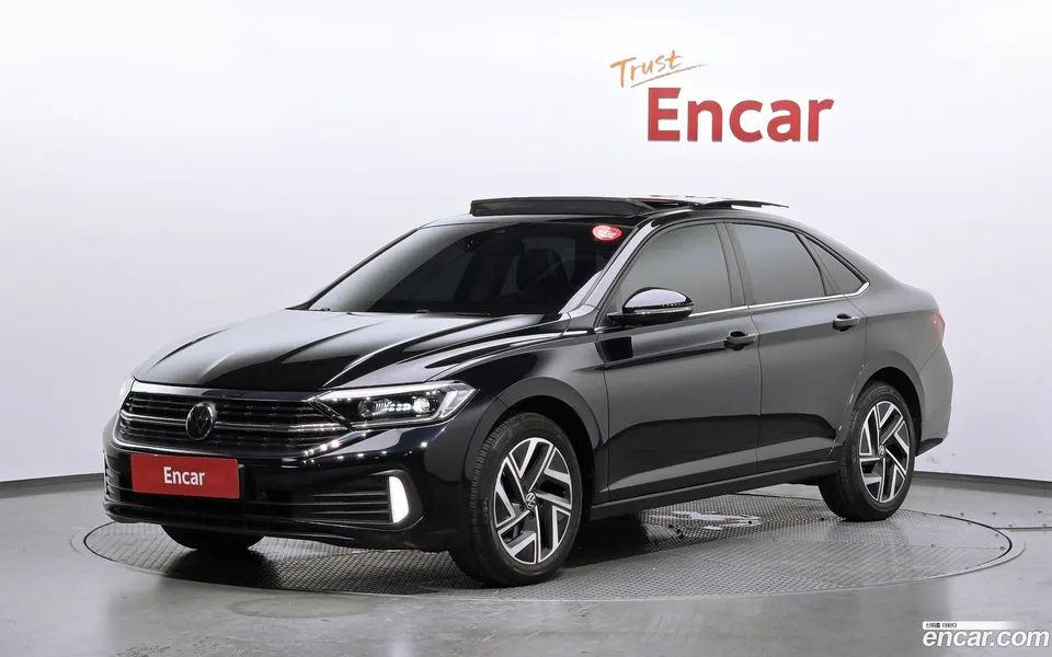 Volkswagen Jetta 1.5 TSI 2023 — photo 1, buy with delivery to Moscow