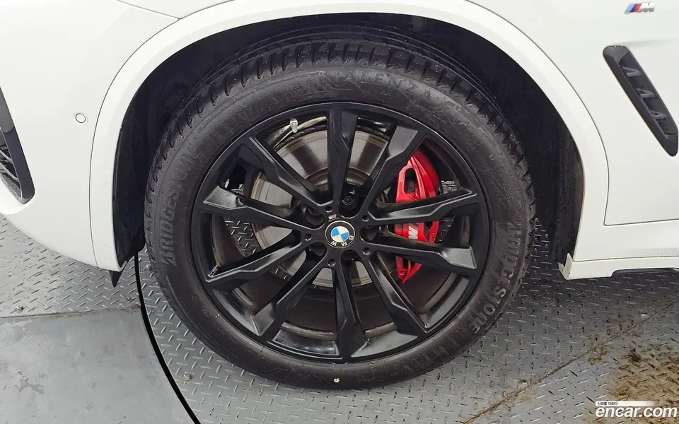 BMW X4 xDrive20i M 2025 — миниатюра 2