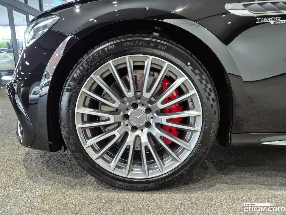 Mercedes-Benz E-Class AMG E53e 4MATIC+ 2025 — thumbnail 5