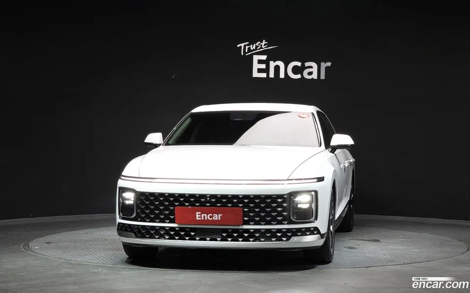 Hyundai Grandeur Hybrid 2023 — thumbnail 3