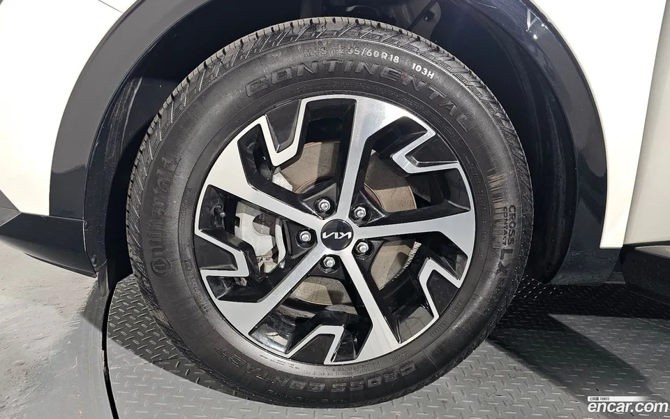 Kia Sportage Hybrid 2WD 2022 — thumbnail 2