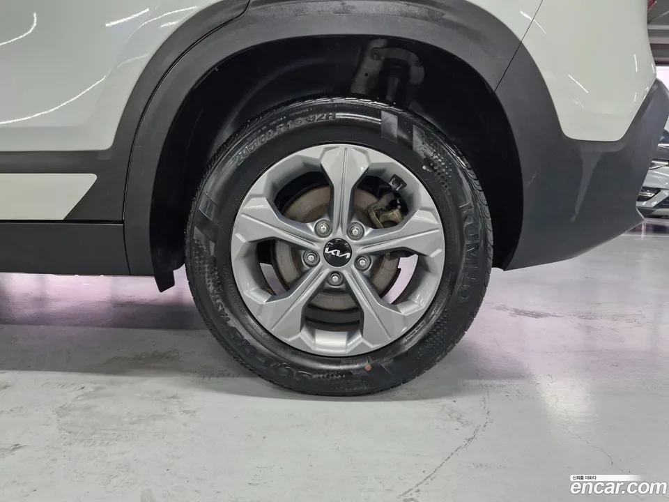 Kia Seltos 2.0 2WD 2023 — миниатюра 2