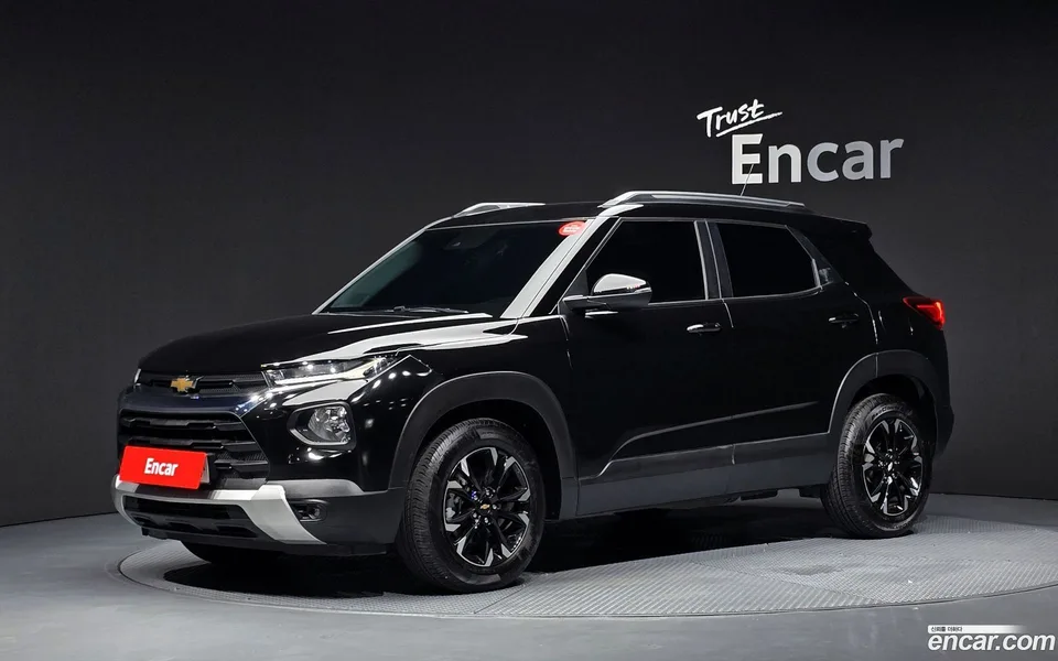 Chevrolet Trailblazer 1.3 2WD 2022 — photo 1, buy with delivery to Moscow