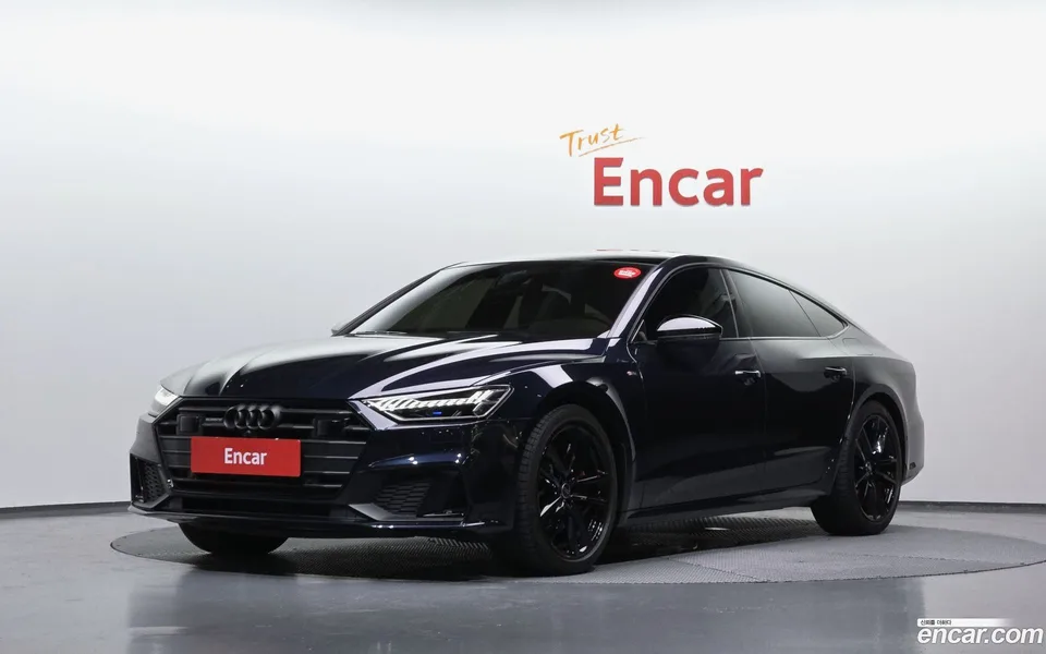 Audi A7 (4K) 55 TFSI e 2023 — photo 1, buy with delivery to Moscow