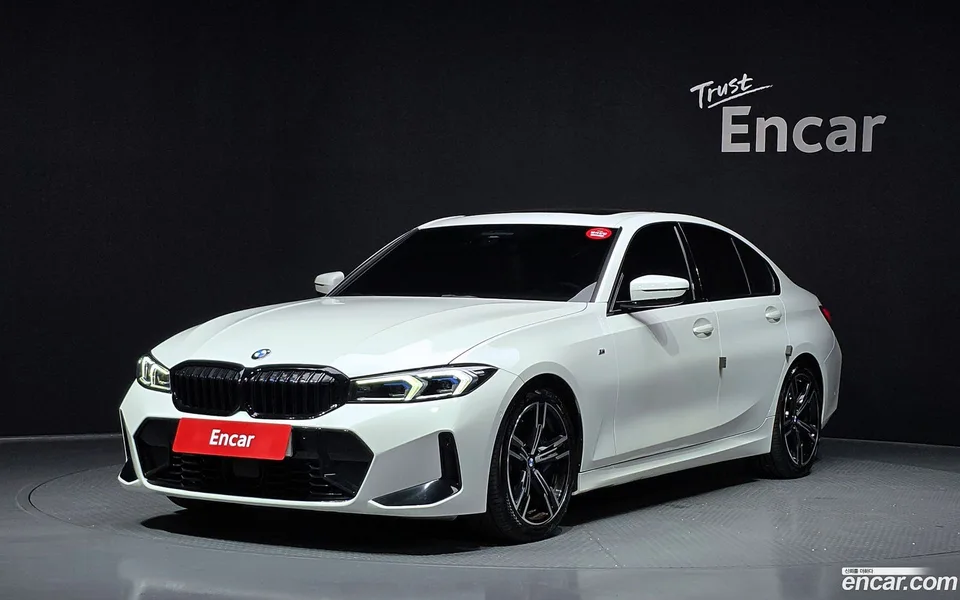 BMW 3 Series 320i M 2023 — photo 1, buy with delivery to Moscow