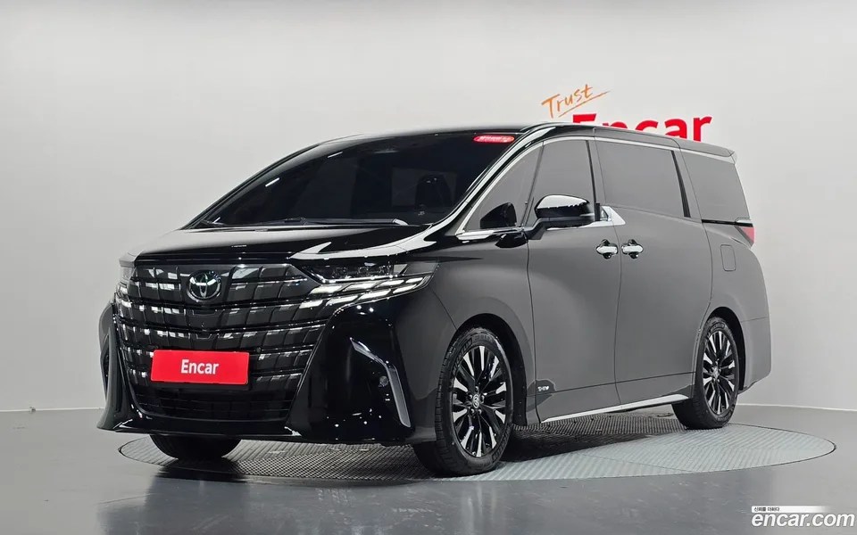 Toyota Alphard 2.5 HEV AWD 2025 — photo 1, buy with delivery to Moscow