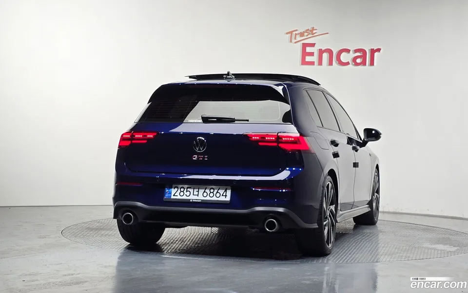 Volkswagen Golf 2.0 GTI 2023 — thumbnail 4