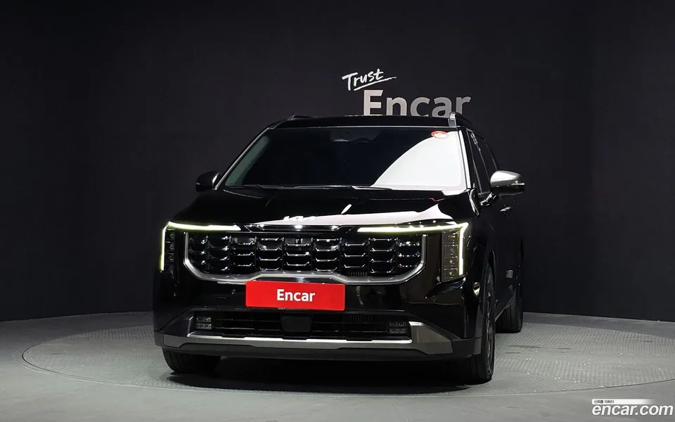 Kia Carnival 7 2024 — thumbnail 3