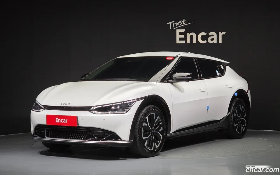 Kia EV6 2024 — photo 1, buy with delivery to Moscow