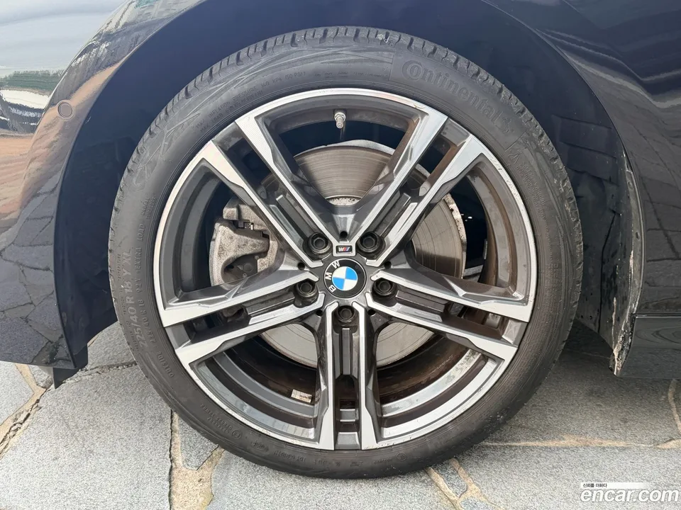 BMW 2 Series Gran Coupe 220i M 2023 — миниатюра 2