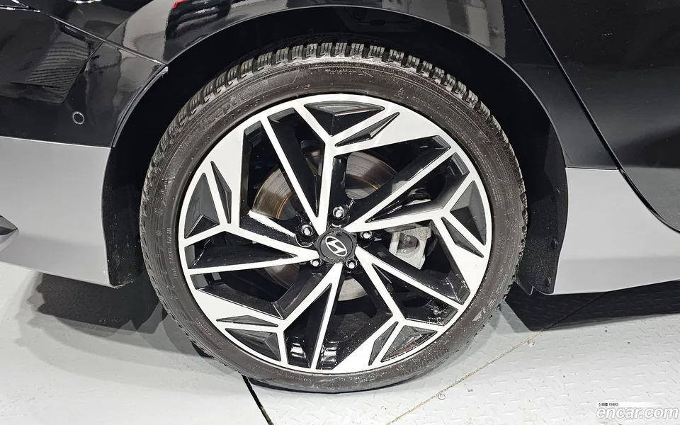 Hyundai Ioniq 6 AWD 2023 — thumbnail 2