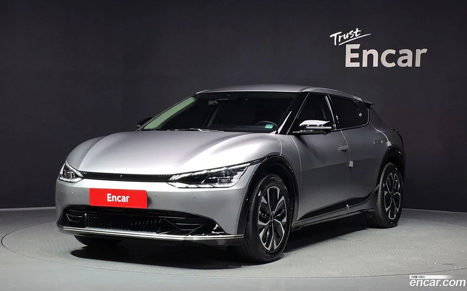 Kia EV6 2022 — photo 1, buy with delivery to Moscow