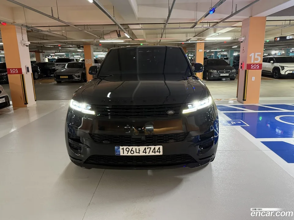 Land Rover Range Rover Sport P400 AB 2024 — photo 1, buy with delivery to Moscow