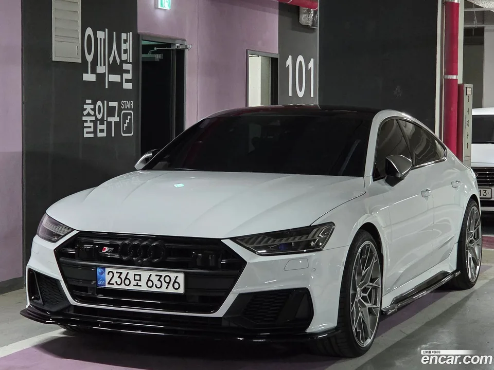 Audi S7 (4K) 3.0 TDI 2022 — photo 1, buy with delivery to Moscow