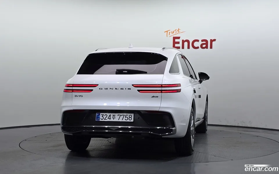 Genesis GV70 2.5T AWD 2025 — thumbnail 4