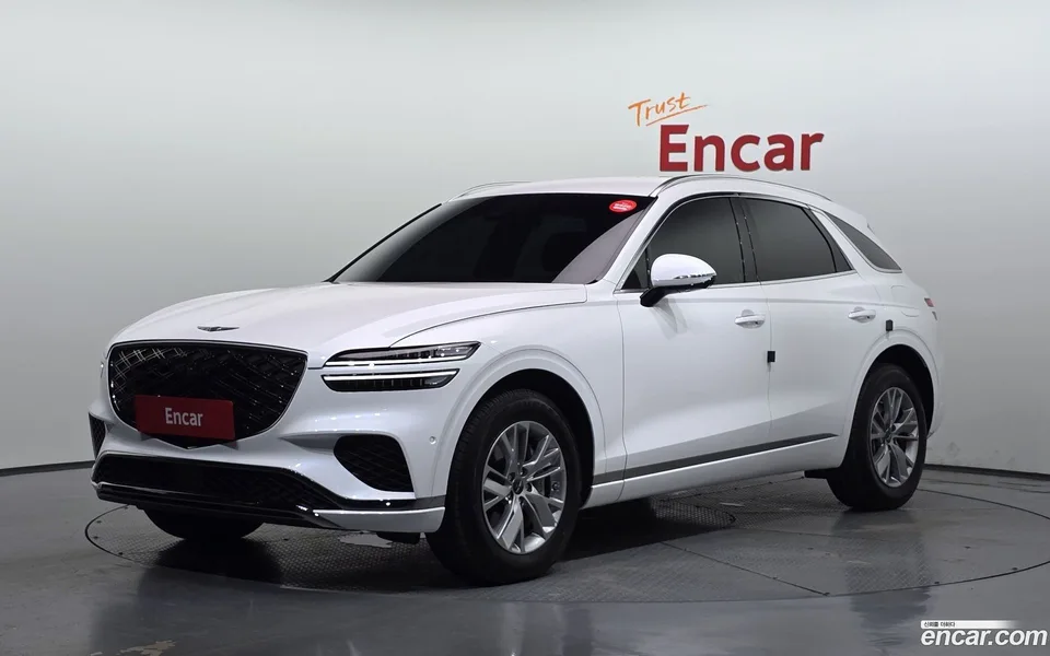 Genesis GV70 2.5T AWD 2025 — photo 1, buy with delivery to Moscow