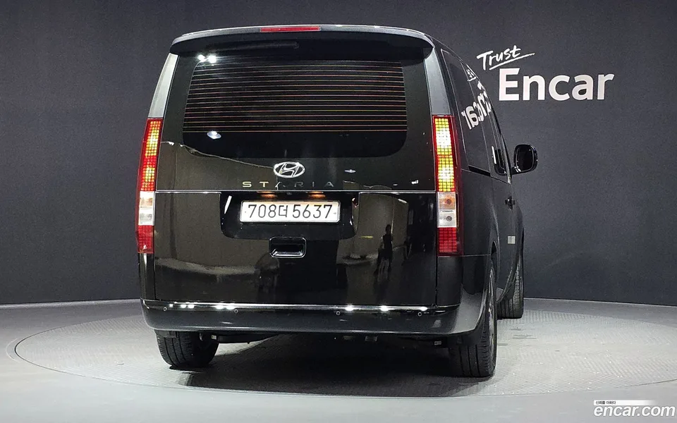 Hyundai Staria 11 2022 — thumbnail 4