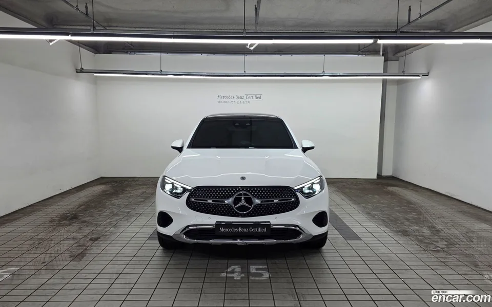 Mercedes-Benz GLC-Class GLC300 4MATIC 2025 — thumbnail 3