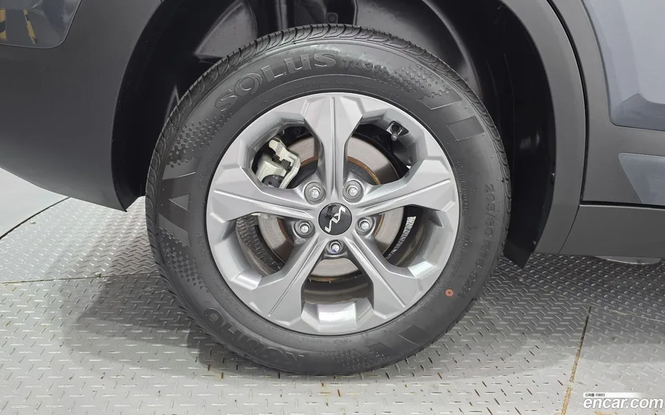 Kia Seltos 1.6 2WD 2024 — миниатюра 2