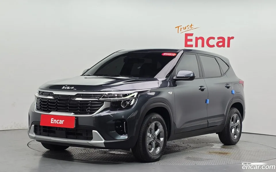 Kia Seltos 1.6 2WD 2024 — фото 1, купить с доставкой в Москву