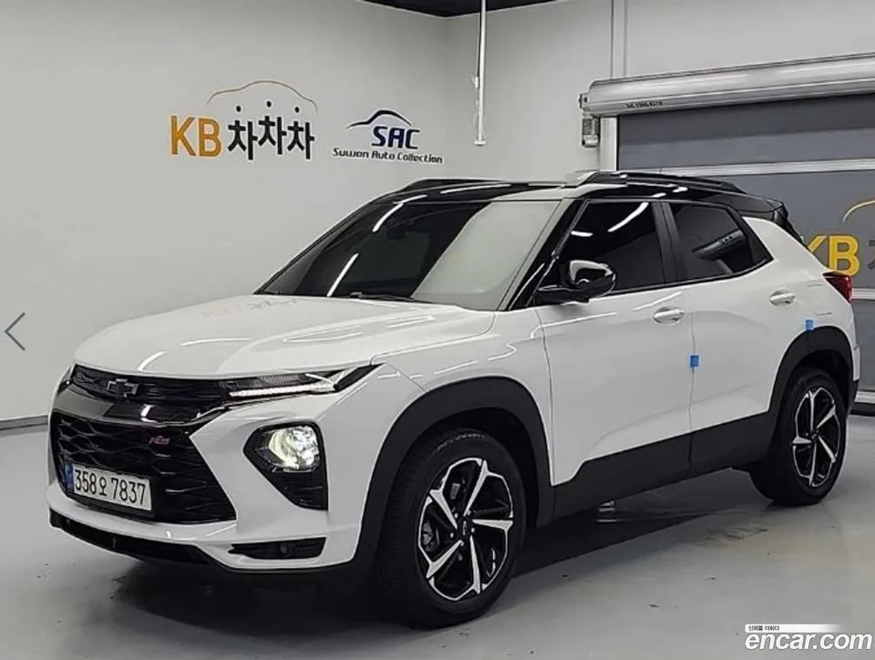 Chevrolet Trailblazer 1.3 2WD 2022 — фото 1, купить с доставкой в Москву