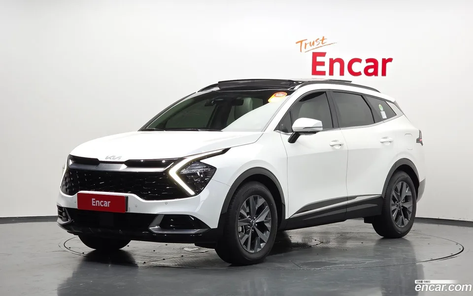 Kia Sportage 1.6 2WD 2022 — photo 1, buy with delivery to Moscow
