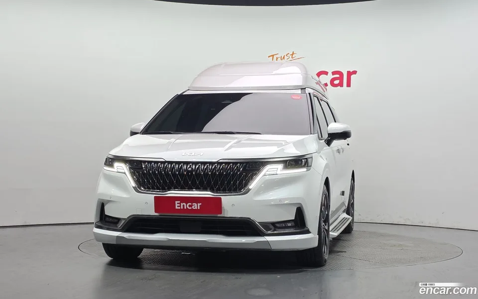 Kia Carnival 9 2023 — thumbnail 3