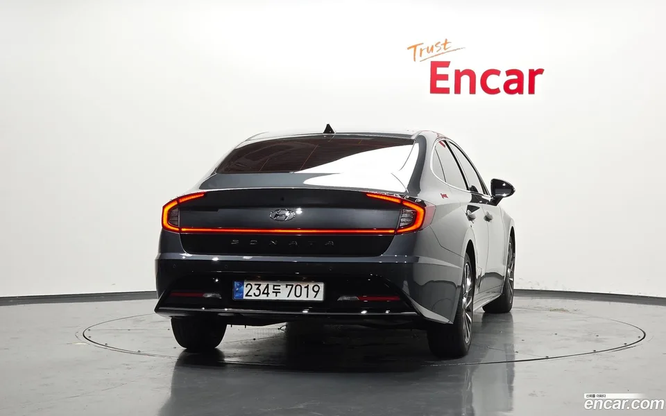 Hyundai Sonata 2.0 2022 — thumbnail 4