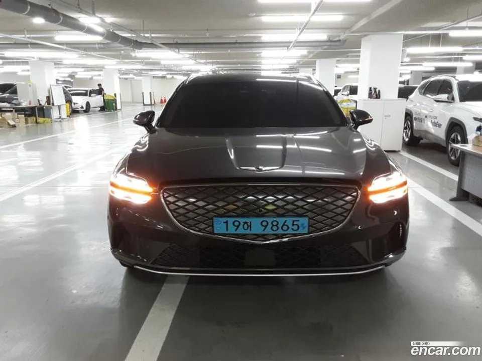 Genesis Electrified GV70 e-AWD 2024 — фото 1, купить с доставкой в Москву