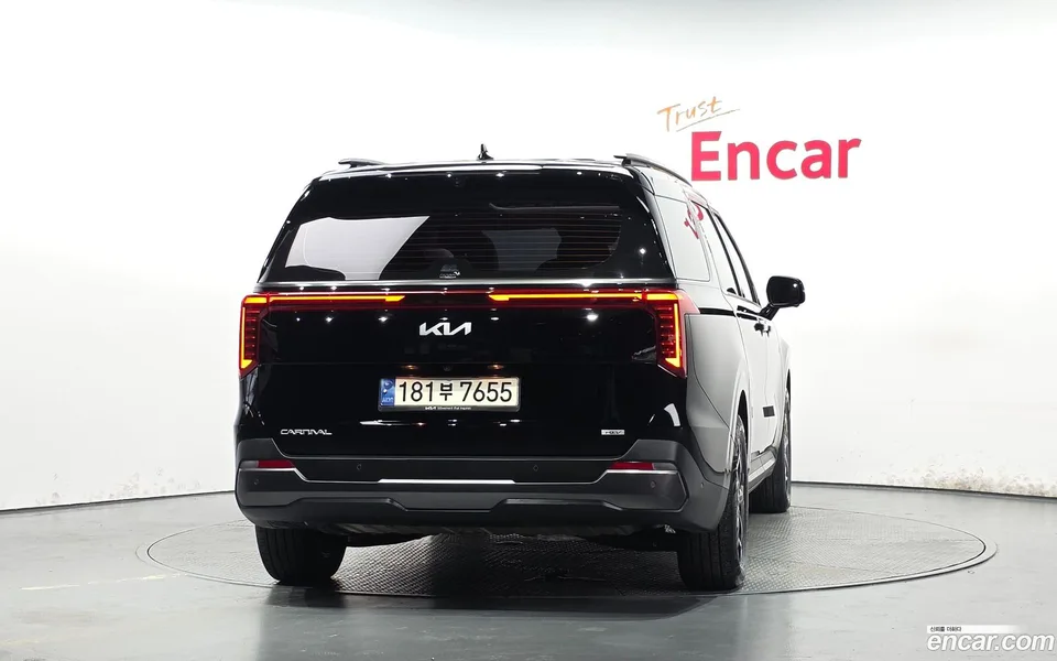 Kia Carnival HEV 9 2024 — thumbnail 4