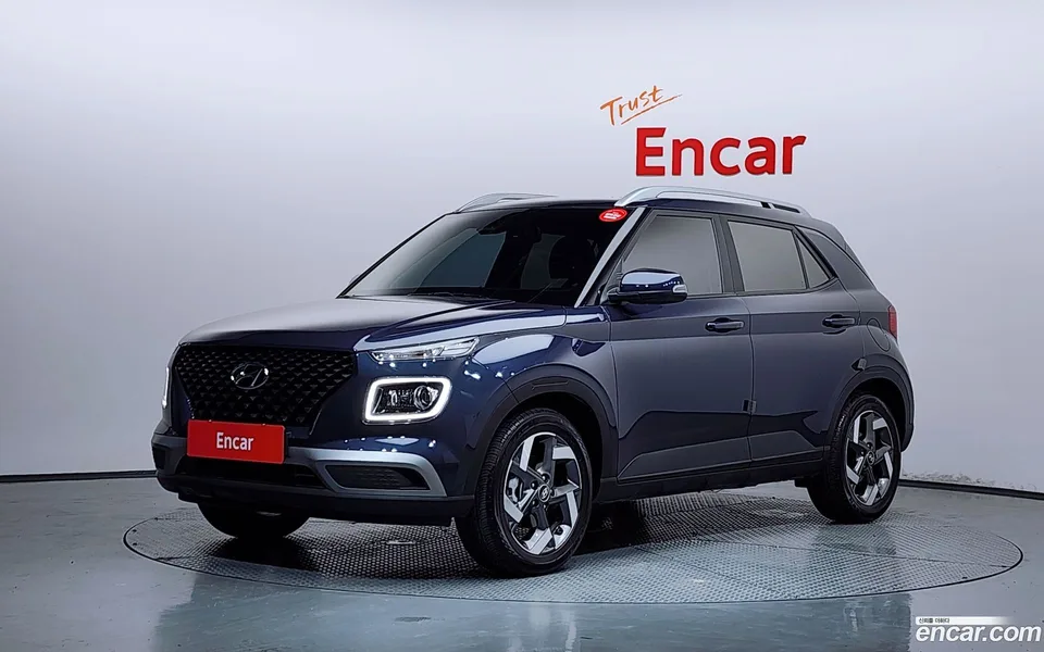 Hyundai Venue 1.6 2023 — photo 1, buy with delivery to Moscow