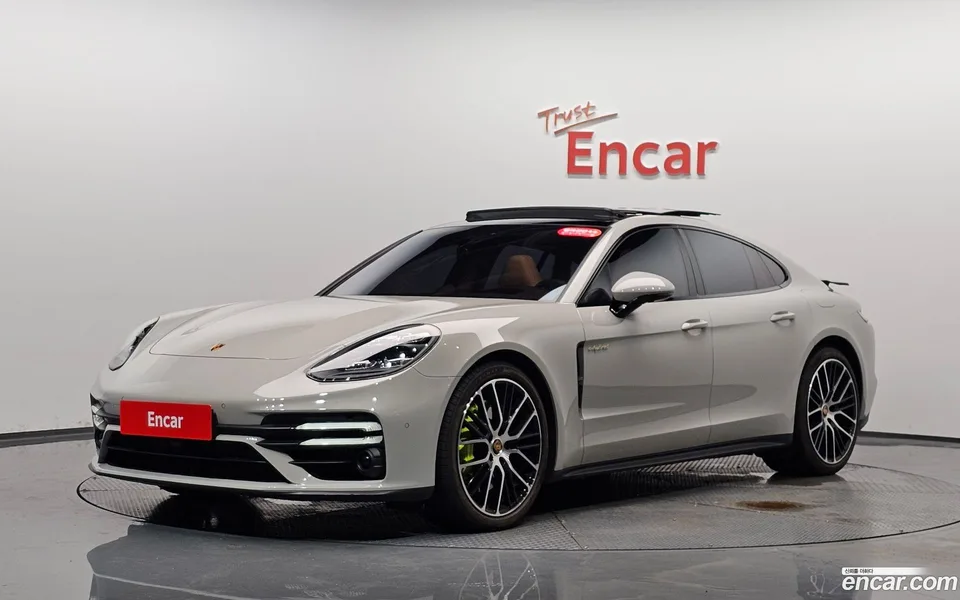 Porsche Panamera (971) 2.9 AWD E- 2022 — photo 1, buy with delivery to Moscow
