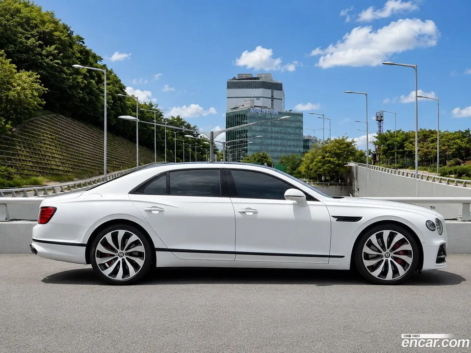 Bentley Flying Spur 4.0 2022 — thumbnail 4