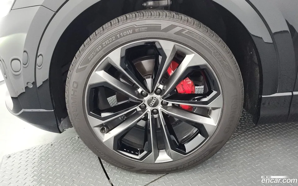 Audi Q8 (4M) 55 TFSI 2025 — thumbnail 5