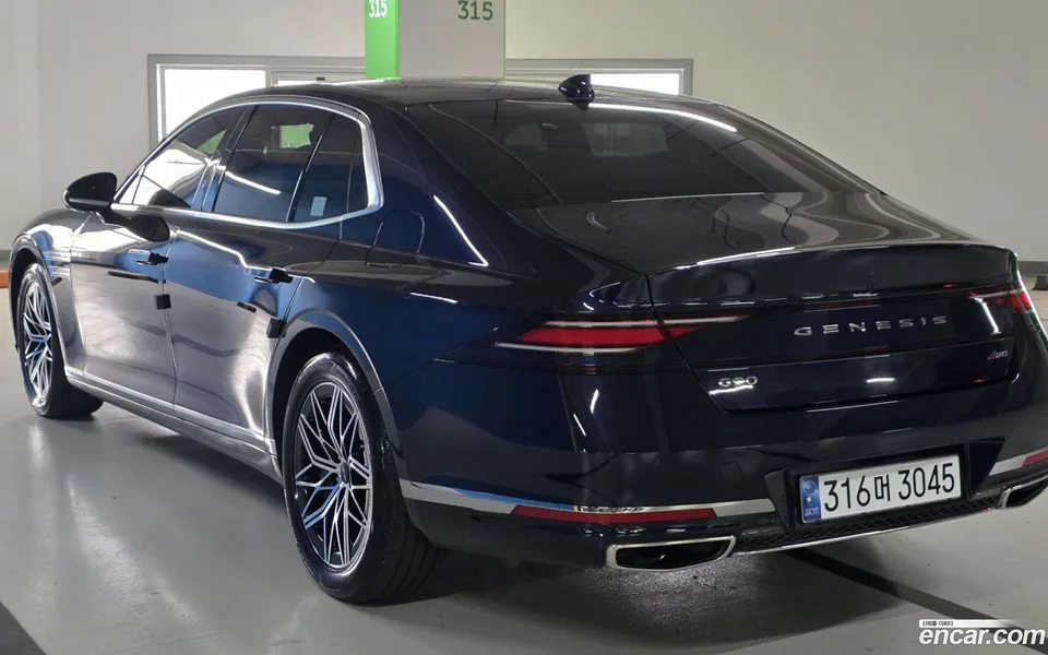 Genesis G90 3.5 AWD 2023 — thumbnail 3