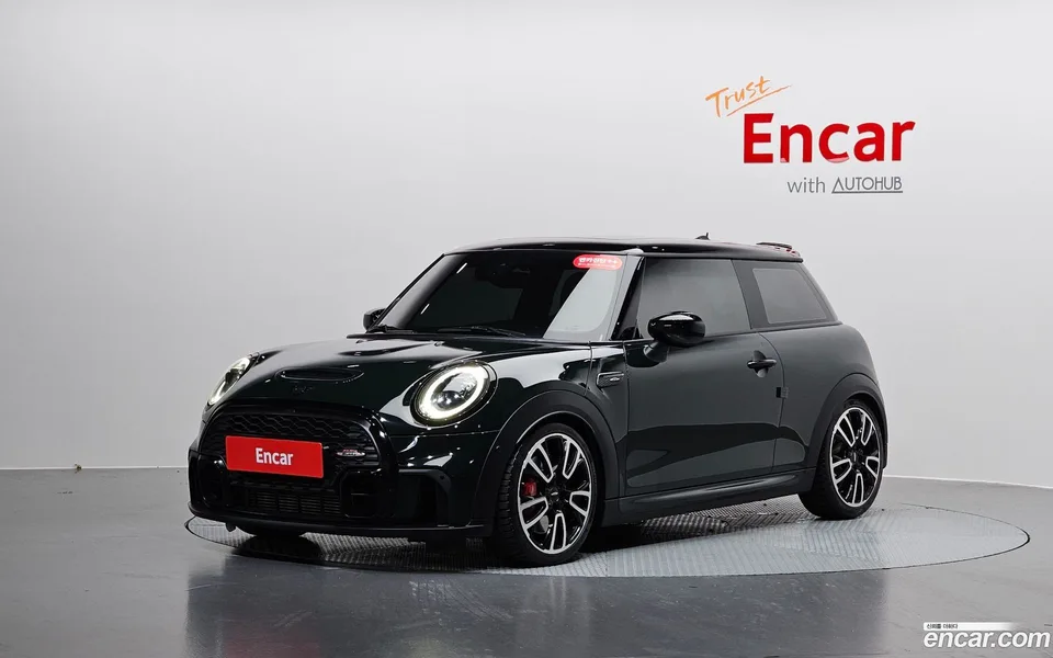 MINI Cooper S JCW 2022 — photo 1, buy with delivery to Moscow