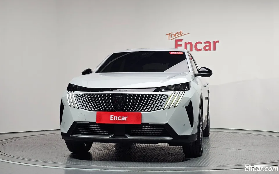 Peugeot 3008 1.2 2024 — thumbnail 3
