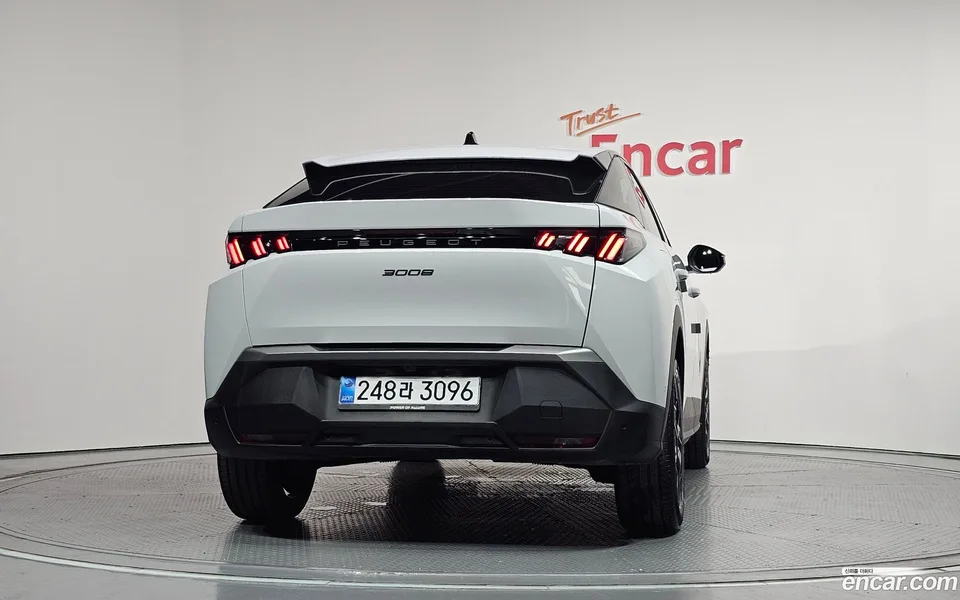 Peugeot 3008 1.2 2024 — thumbnail 4