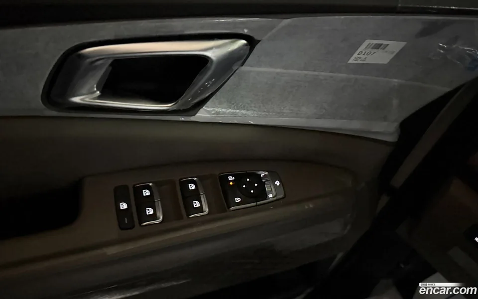 Kia Carnival HEV 9 2025 — thumbnail 4
