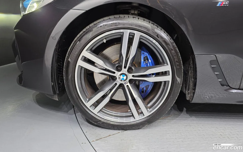 BMW 6 Series GT 630i xDrive M 2024 — thumbnail 2