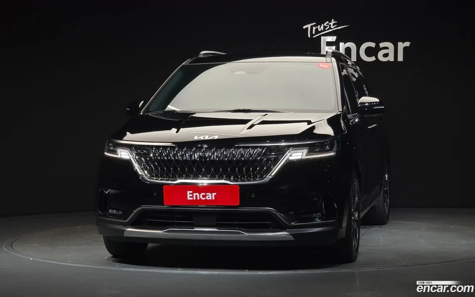 Kia Carnival 9 2022 — thumbnail 3